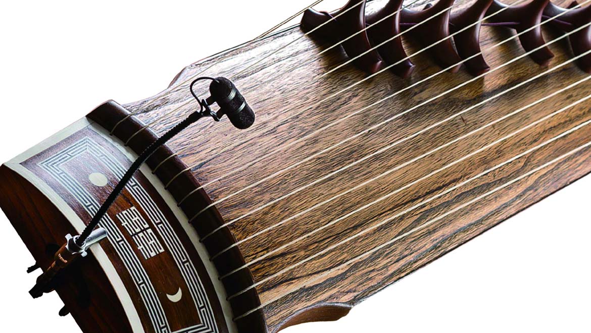 guzheng chinese stringed instrument