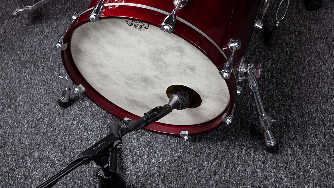 Drum kit microphones - How to mic and record a drum kit